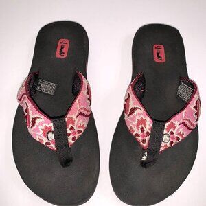 Teva Women's Mush Thong Sandals Pink, Red Floral Size 8